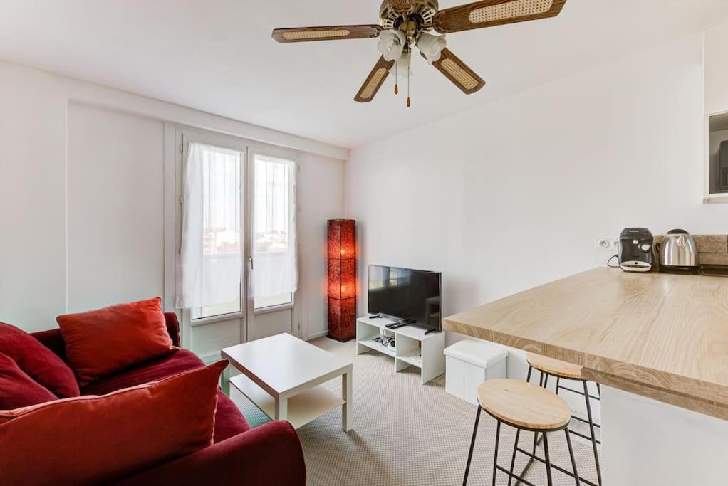 Le Central - Chambre Privative Avec Salon Et Terrasse Privee Pensión